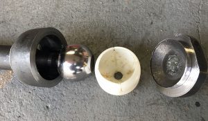 how to grease a ball joint